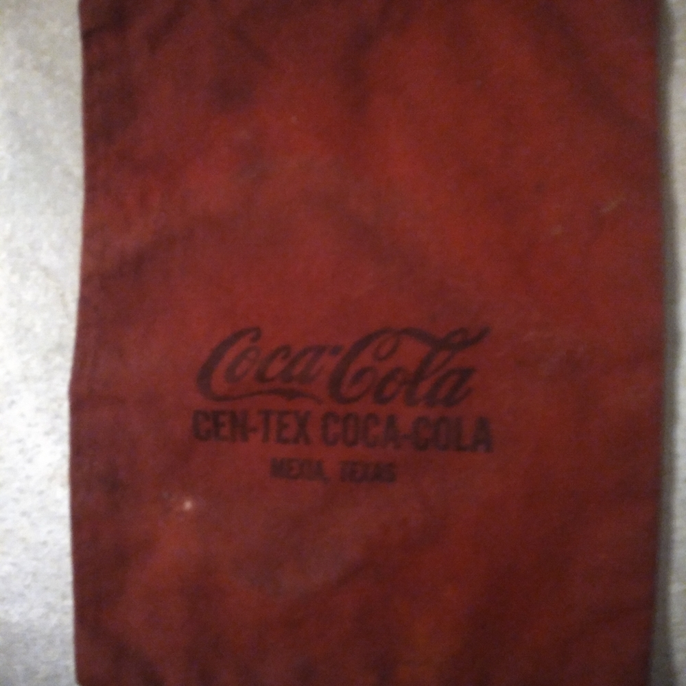 Very rare and collectible Coca-Cola vending machine zipper bag